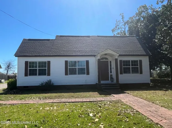 251 W Race St, Rolling Fork, MS 39159
