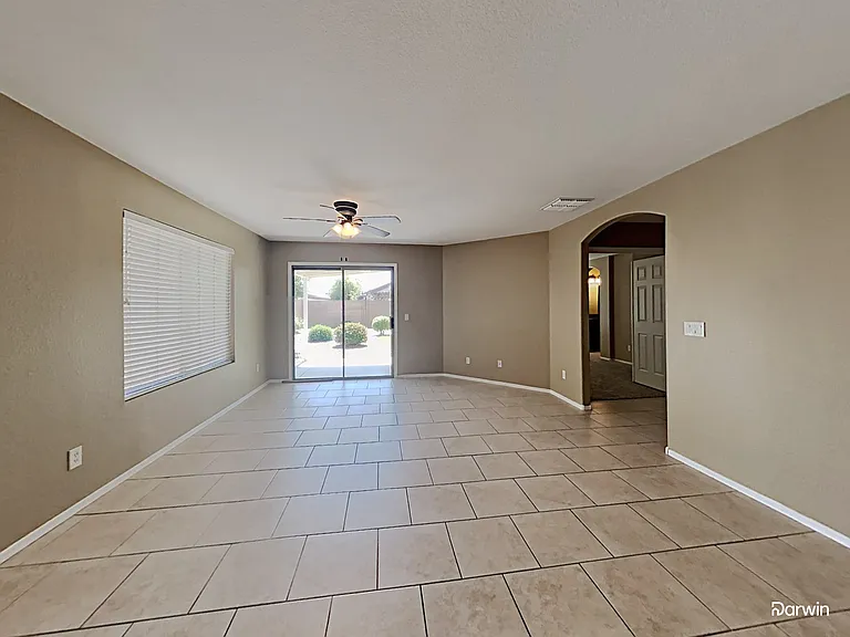 15525 W Port Royale Ln — Photo 6