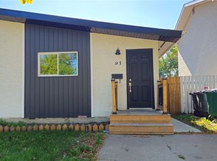 93 Davidson Crescent, Saskatoon, SK S7L 4A2