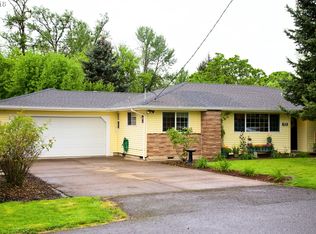 1880 Labona Dr, Eugene, OR 97404