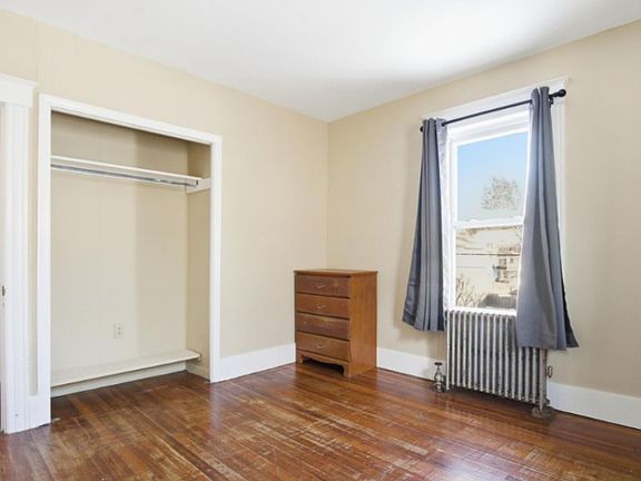 5th image of 78 Stoddard Ave #1