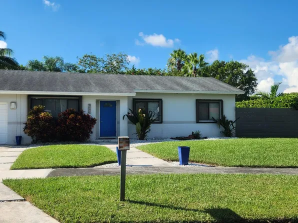 9942 SW 154th St, Miami, FL 33157