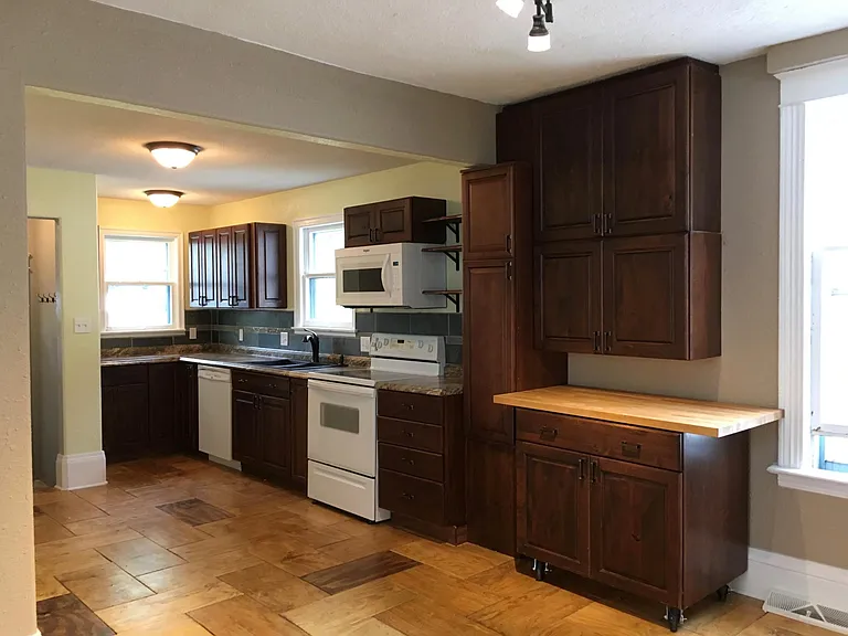 Kitchen. Shows rolling island.