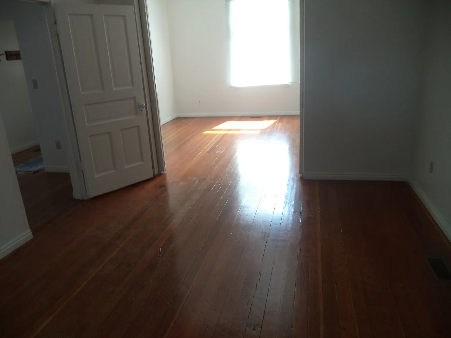 4 bed, 1606 sqft, $2,595 — Photo 3