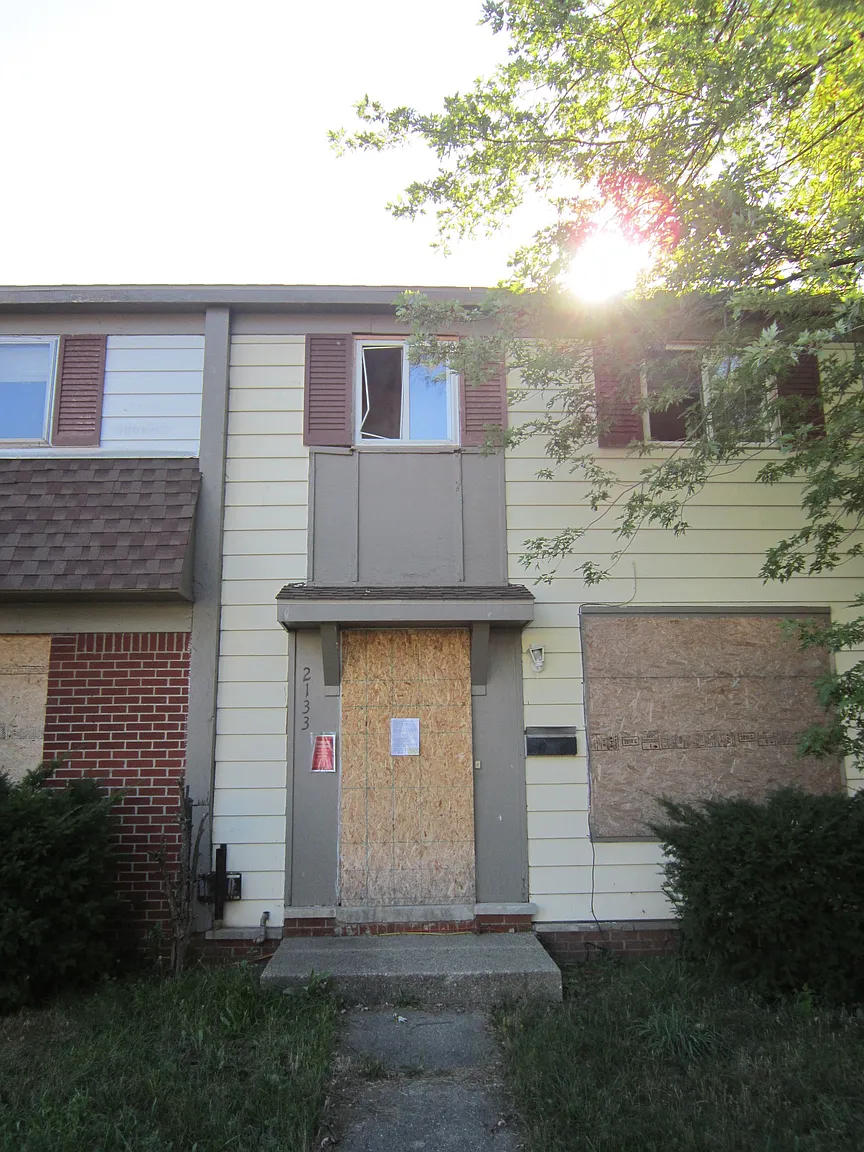 3257 Morris Ave photo 1