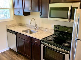 403 S Crooks Rd #9, Clawson, MI 48017