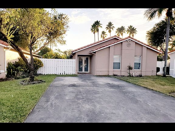 2nd image of 6146 NW 181st Ter