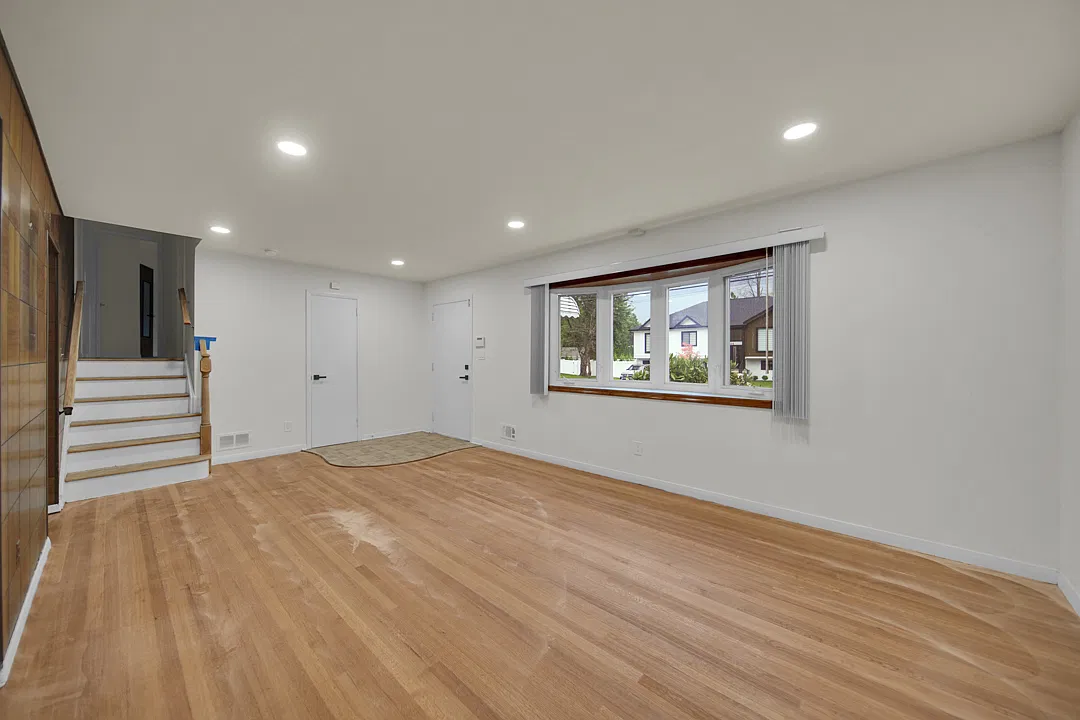 3 bed, 1.5 bath, $4,500 — Photo 3