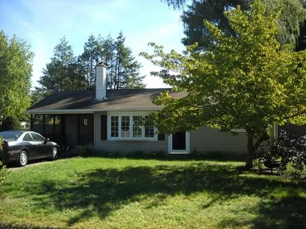 117 Corcoran Blvd, Springfield, MA 01118