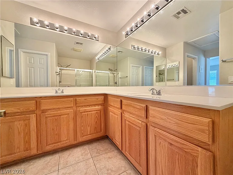 6435 Sean Creek St — Photo 15