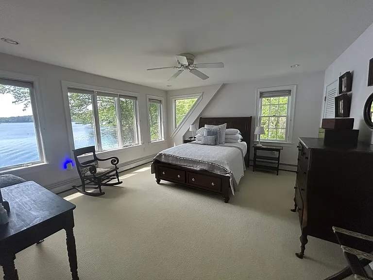 Large upstairs bedroom with Queen bed.