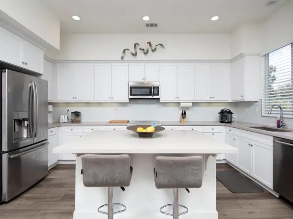 1134 Sea Glass Way, Oceanside, CA
