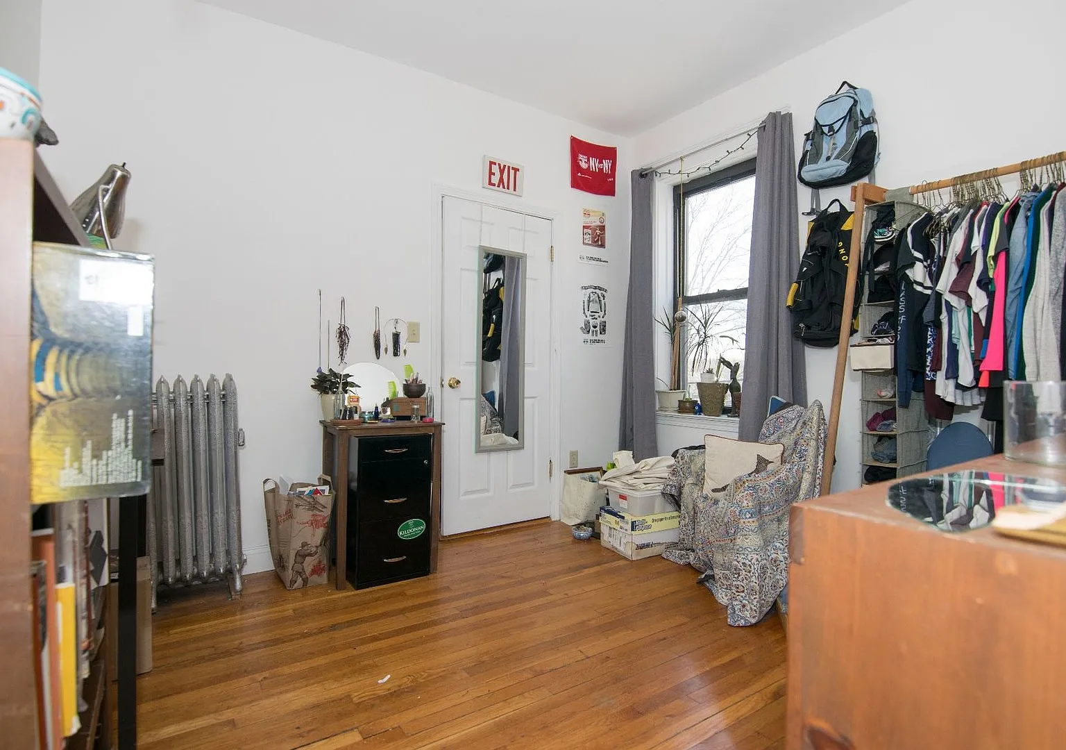 5 Bed Close to the Green Line(w/o having to hear it!) — Photo 4