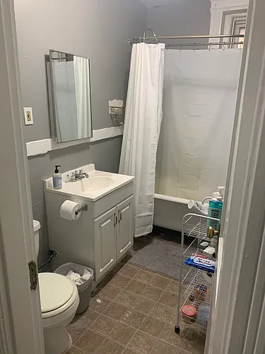463 Park Dr Photo 1