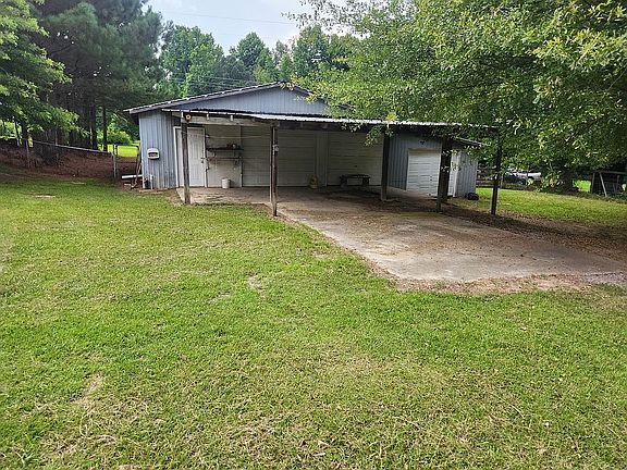 4th image of 220 Parker Rd