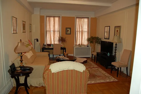 Rented by Stonecrest Realty | media 11