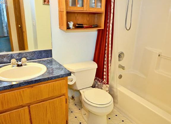 3rd image of 15905 NE 74th St
