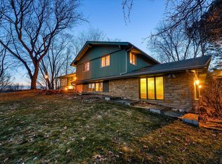 W260N5139 Autumn TRAIL, Pewaukee, WI 53072