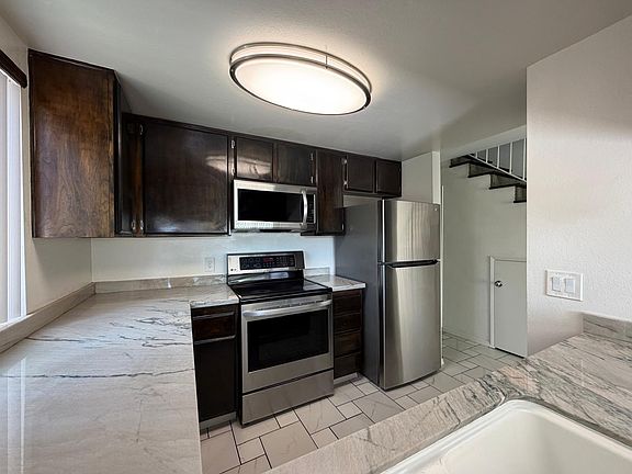 4th image of 9951 Dolores St #1