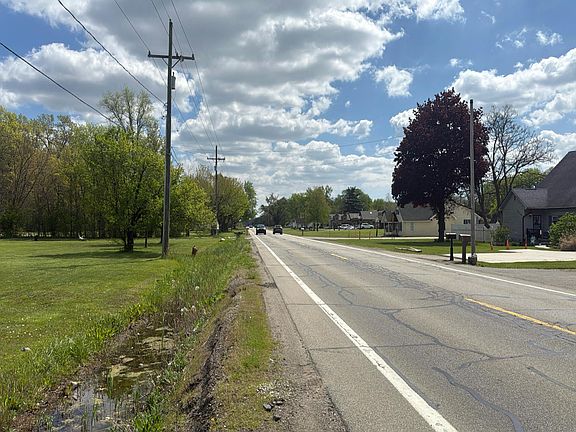 4th image of 28584 King Rd