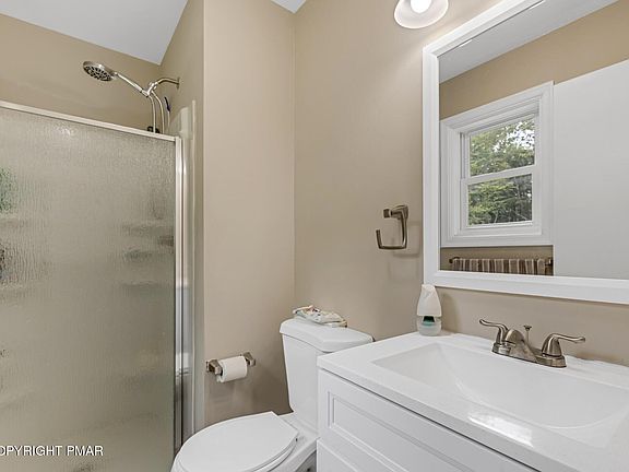 4th image of 3337 Ross Rd