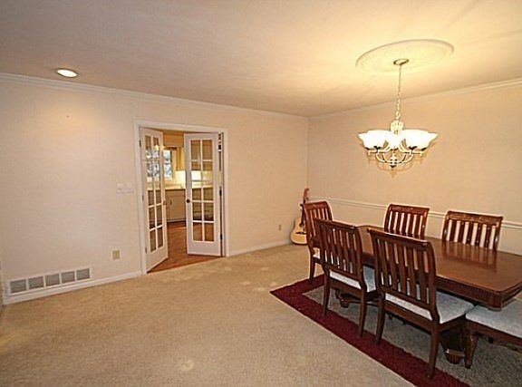 5th image of 810 Tamarack Ln