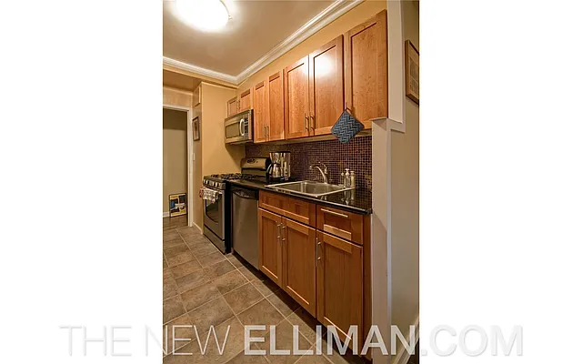 Sold by Douglas Elliman | media 6
