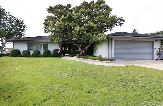 1st image of 2615 Bonnie Brae Ave