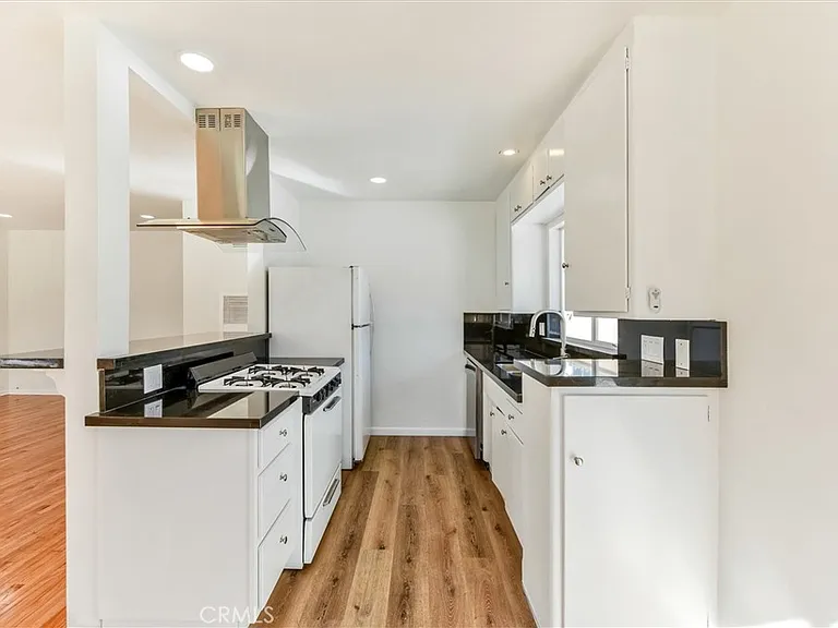 68 Lime Ave #12 — Photo 9