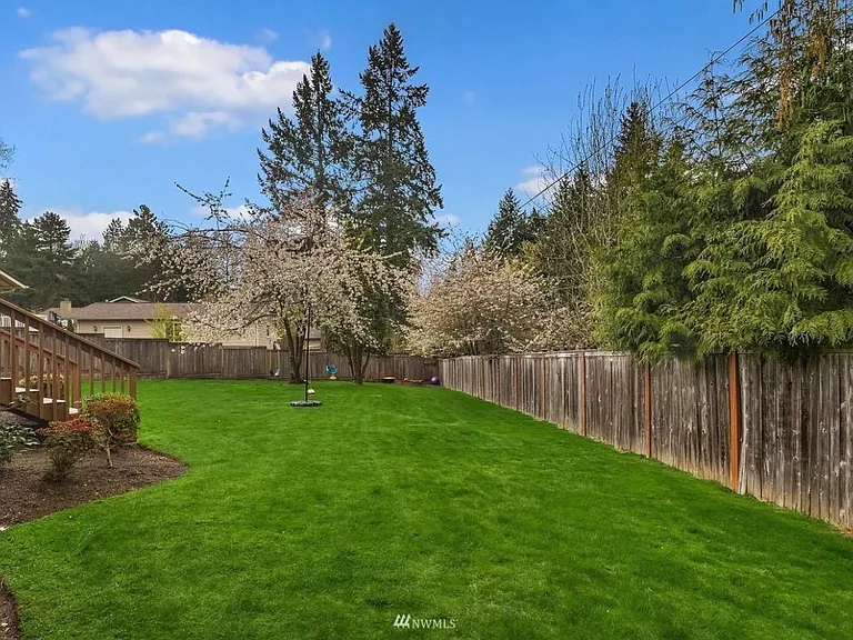 2323 187th Ave NE — Photo 19