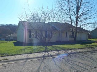 842 E Clover Dr, Ellettsville, IN 47429
