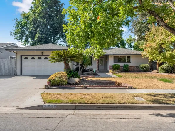 2265 E Herndon Ave, Fresno, CA 93720