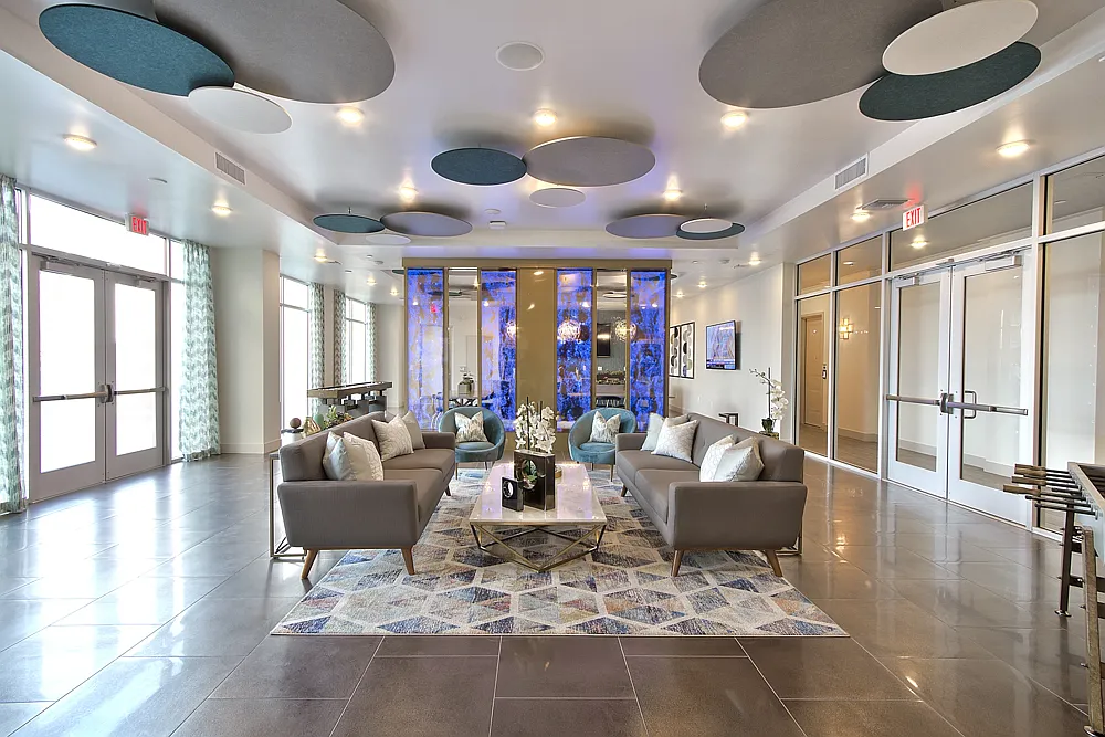 Jade Apartments — Photo 3