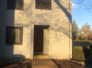 9015 S Pointe Ridge Ln, Bloomington, IN 47401