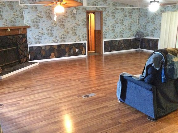 2nd image of 3121 Whispering Ln