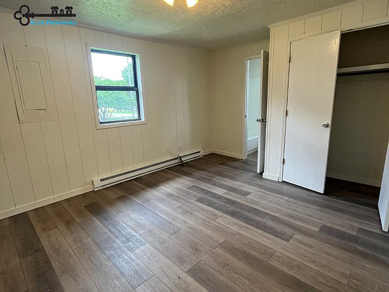 219 College Ave #221 — Photo 4
