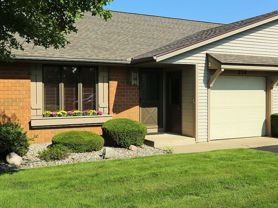 1st image of 234 Parkside Dr