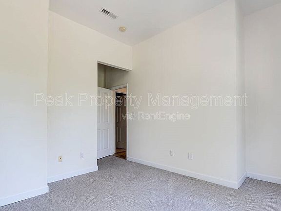 5th image of 300 W Clay St #A