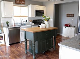 127 Locust Ave, Howell, NJ 07731