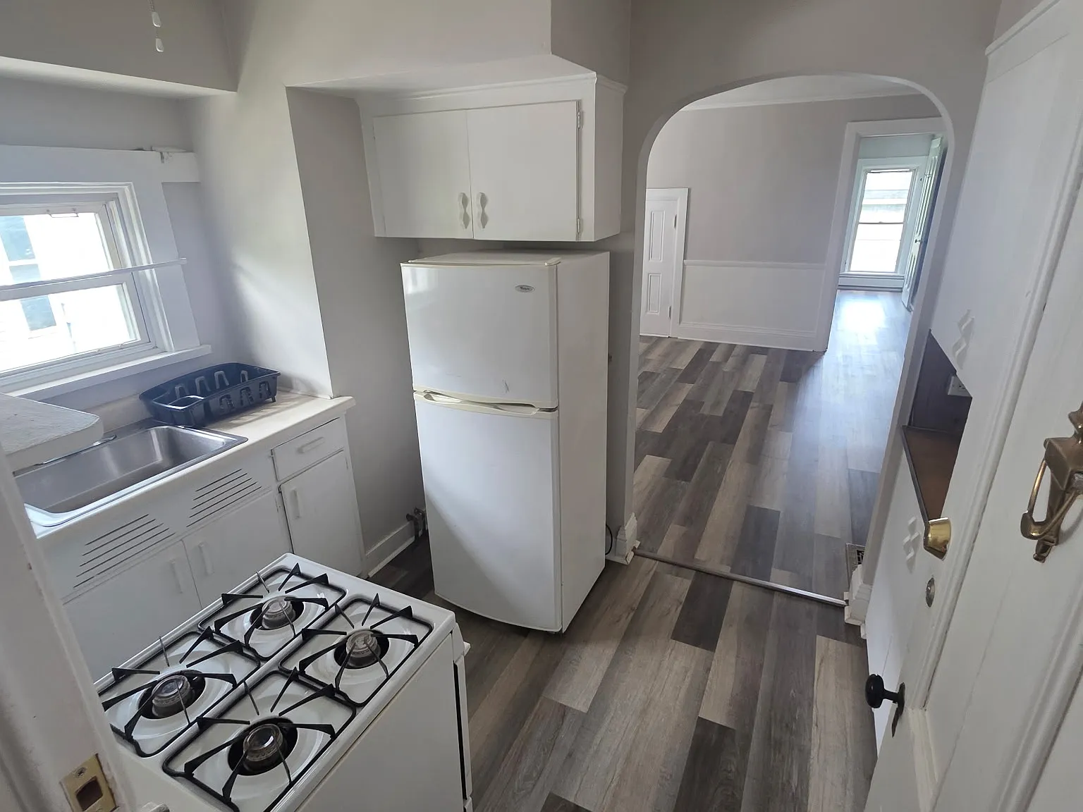 428 Eagle Street - upper 3 — Photo 3