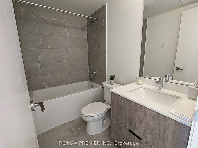 11 Steckley House Ln #403 — Photo 19