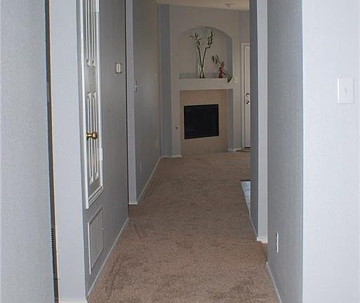 3rd image of 1104 Timberlake Ln
