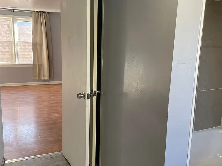 28 Cedar St #3 — Photo 11