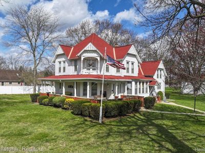 402 W Shiawassee Ave, Fenton, MI, 48430