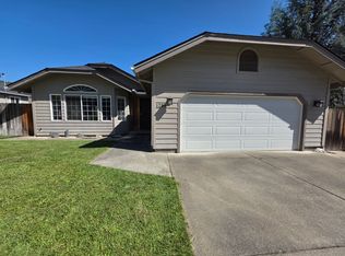 1229 NW Conklin Ave, Grants Pass, OR 97526