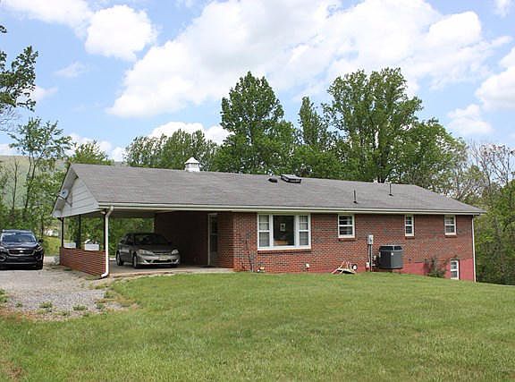 4th image of 81 Fern Hill Ln