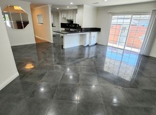 5639 Willowcrest Ave, North Hollywood, CA 91601