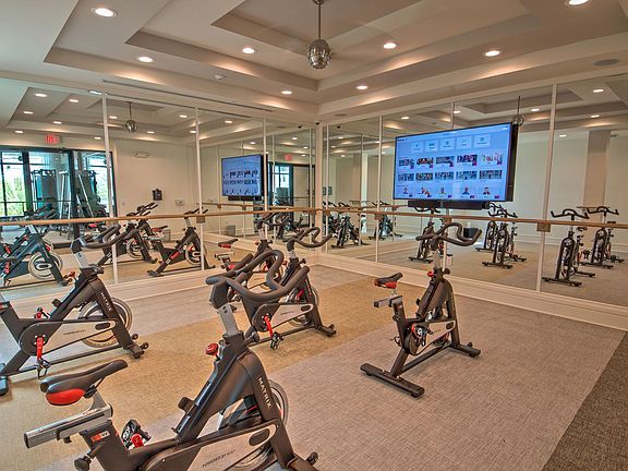 Spinning/Yoga room with Virtual Fitness