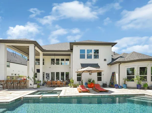 119 S Curly Willow Cir, Tomball, TX 77375