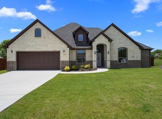 5690 Gebron Ct, Fort Worth, TX 76126